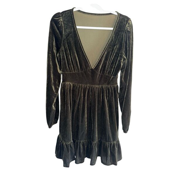 Halara Everyday Deep V-Neck Ruffled Hem Velvet Mini Chill Dress Rifle Green – Wo - Picture 1 of 10
